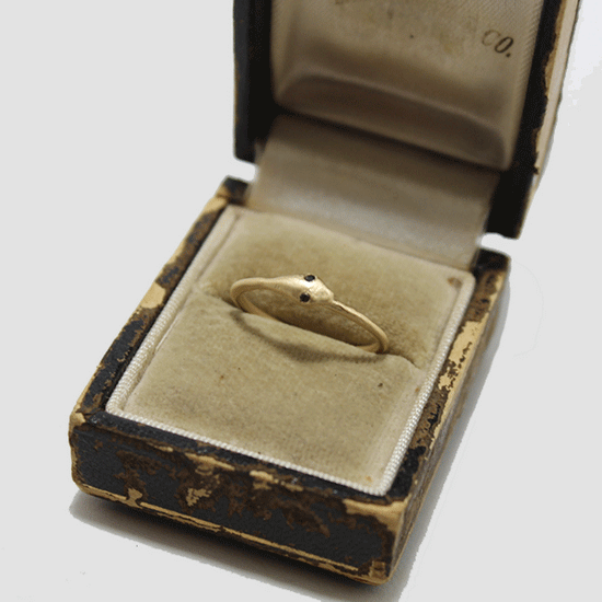 Petite Baleine 18k Gold Ouroboros Ring